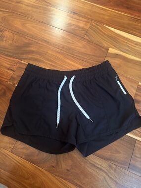 Vuori Black Athletic Drawstring Running Shorts with White Accents